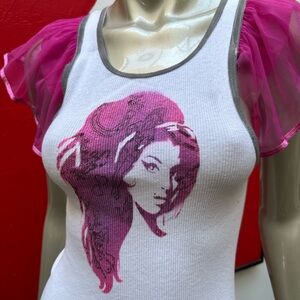 AMY WINEHOUSE tattooed bee hive hair ruffle sl distressed graffiti soft tank M